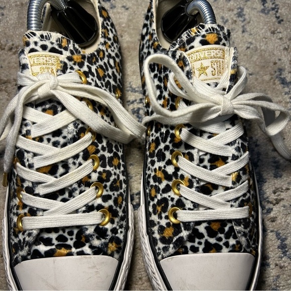 Converse Chuck Taylor All Star Velvet White & Gold Cheetah Print Sneakers Size 7 - Picture 5 of 11